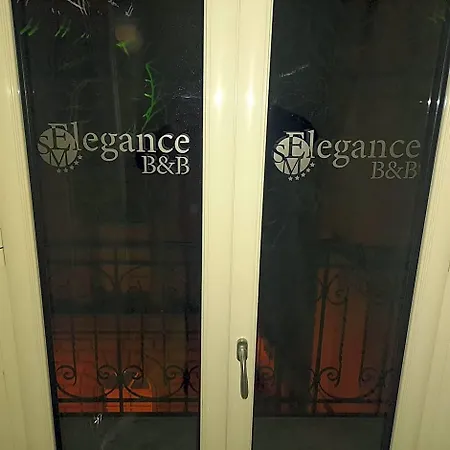 Elegance Bed & Breakfast Neapol