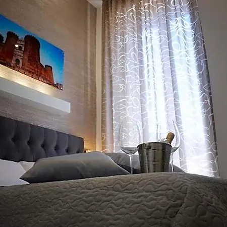 Bed & Breakfast Elegance 4*