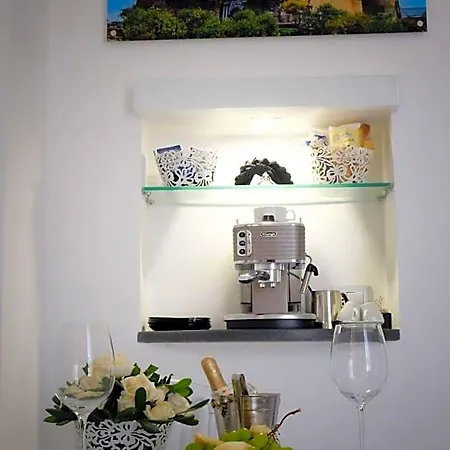 Elegance 4*